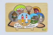 Laden Sie das Bild in den Galerie-Viewer, Blick-Durch-Puzzle: Schwarzwälder Bollenhut zweite Puzzleebene