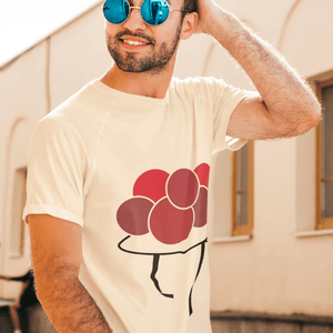 T-Shirt Erwachsene Unisex Farbe Crème mit Bollenhut-Motiv Lifestyle Bild